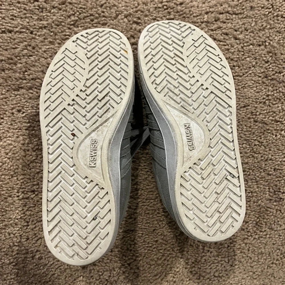 Women’s gray and white K Swiss sneakers - Picture 5 of 7